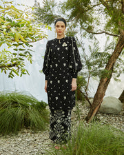 INNAIRED-RAYA2024-RTW-GOLDENHOUR-SELMA