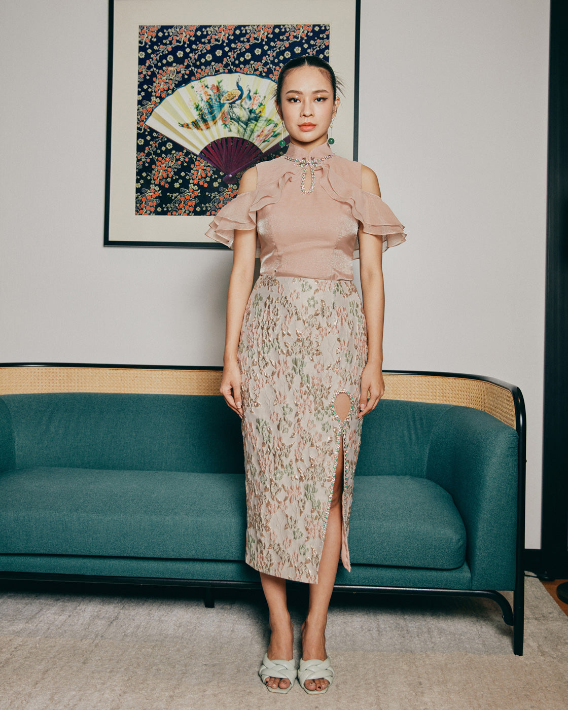INNAI-RED-LADY-YI-CNY23