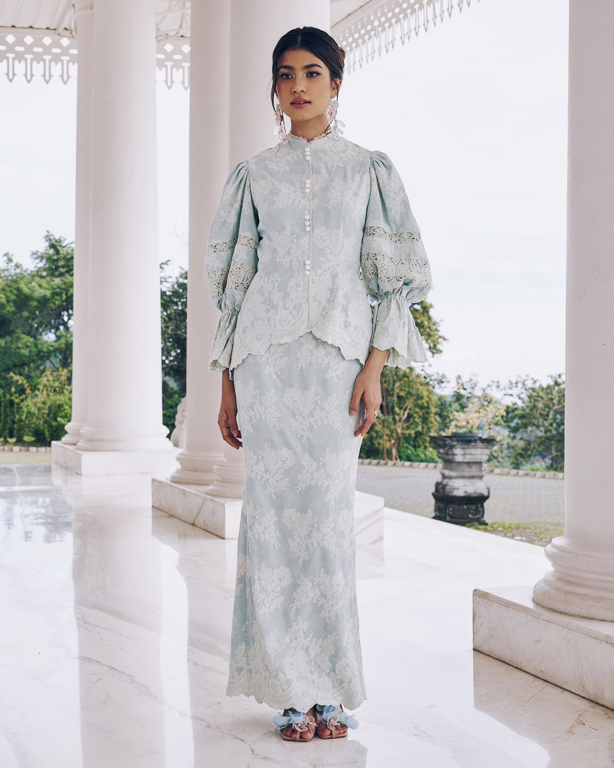 INNAI-RED-RAYA-RTW-2025-REMINISCENCE