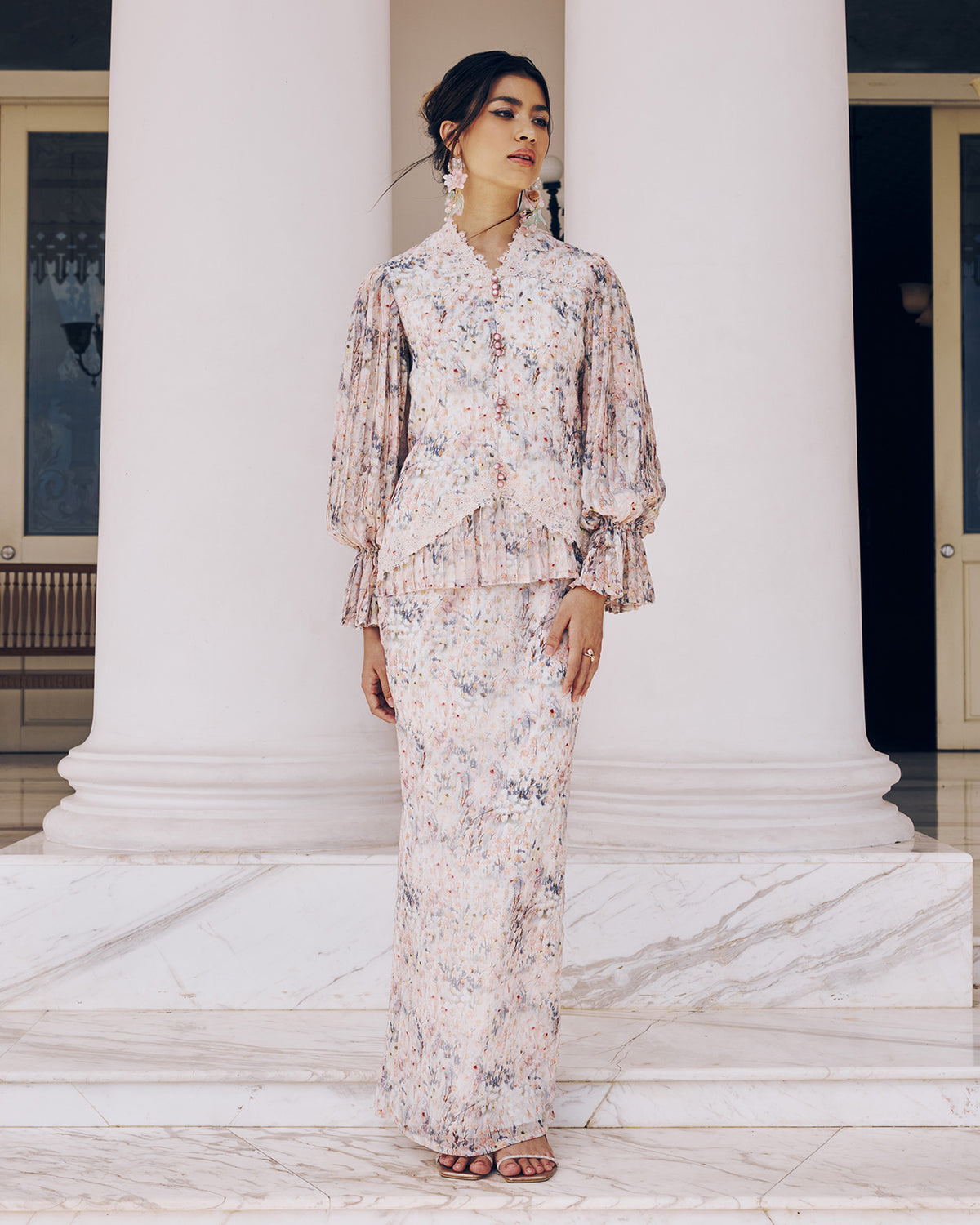 INNAI-RED-RAYA-RTW-2025-REMINISCENCE