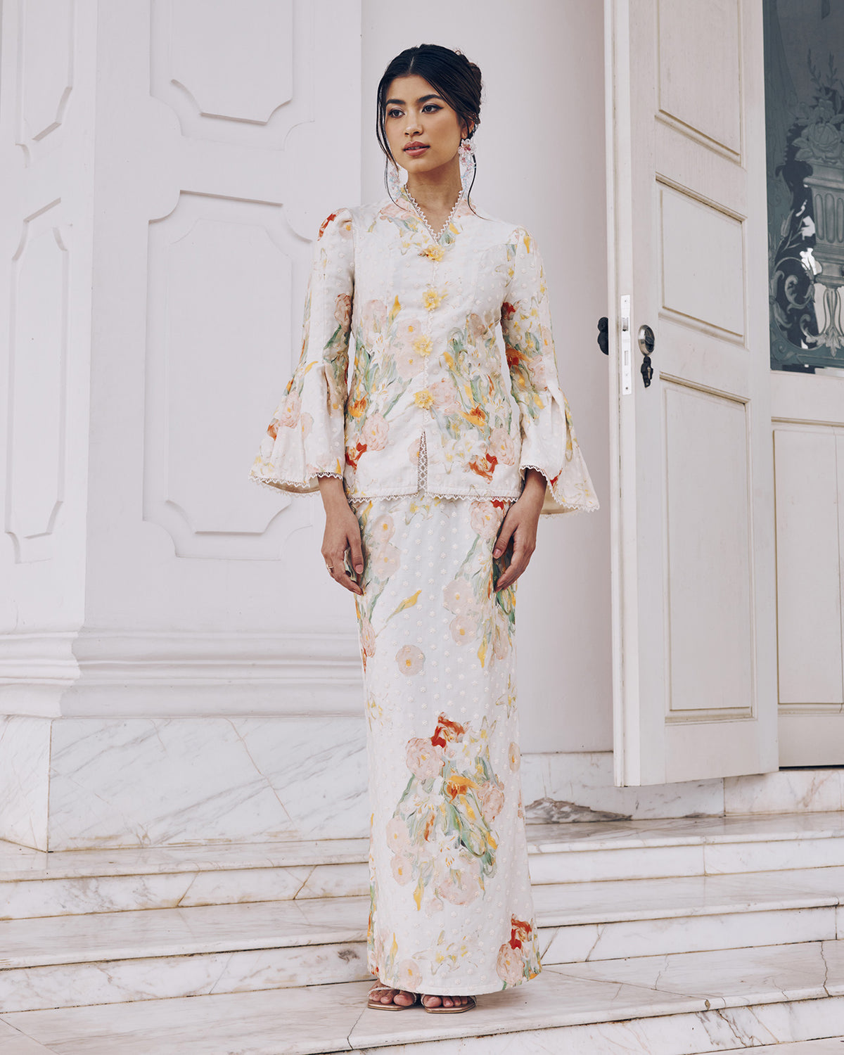 INNAI-RED-RAYA-RTW-2025-REMINISCENCE
