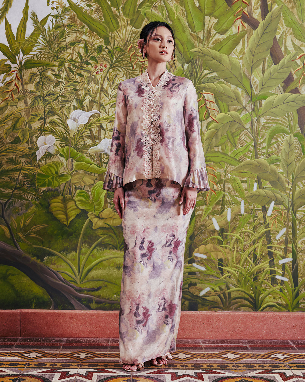 INNAI-RED-RAYA-RTW-2025-REMINISCENCE