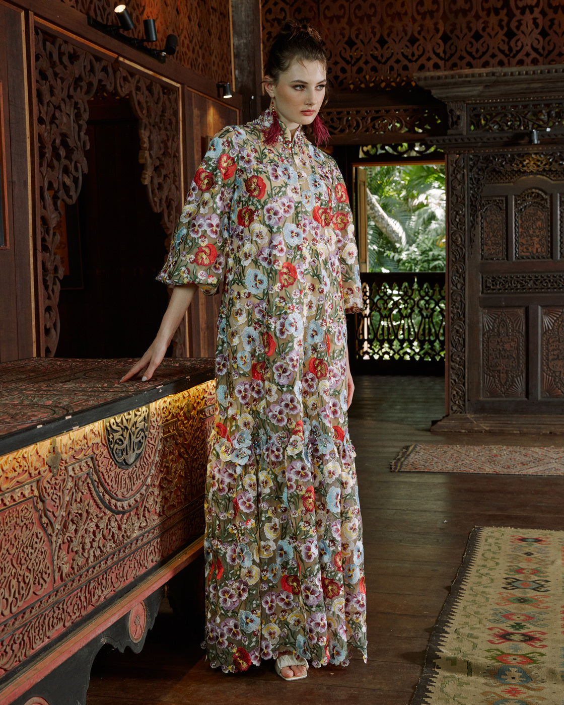 INNAI-RED-SERENE-RAYA-2023