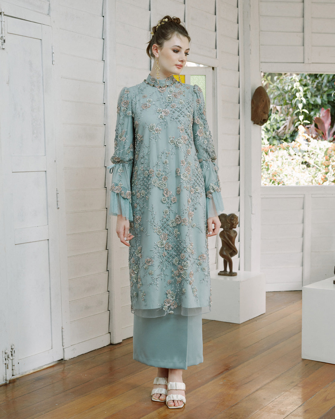 INNAI-RED-SERENE-RAYA-2023