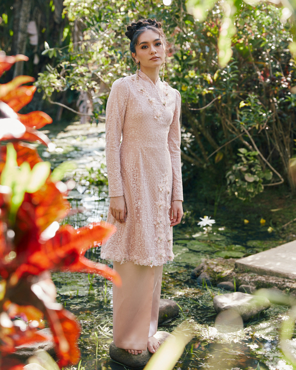 INNAI-RED-SERENE-RAYA-2023