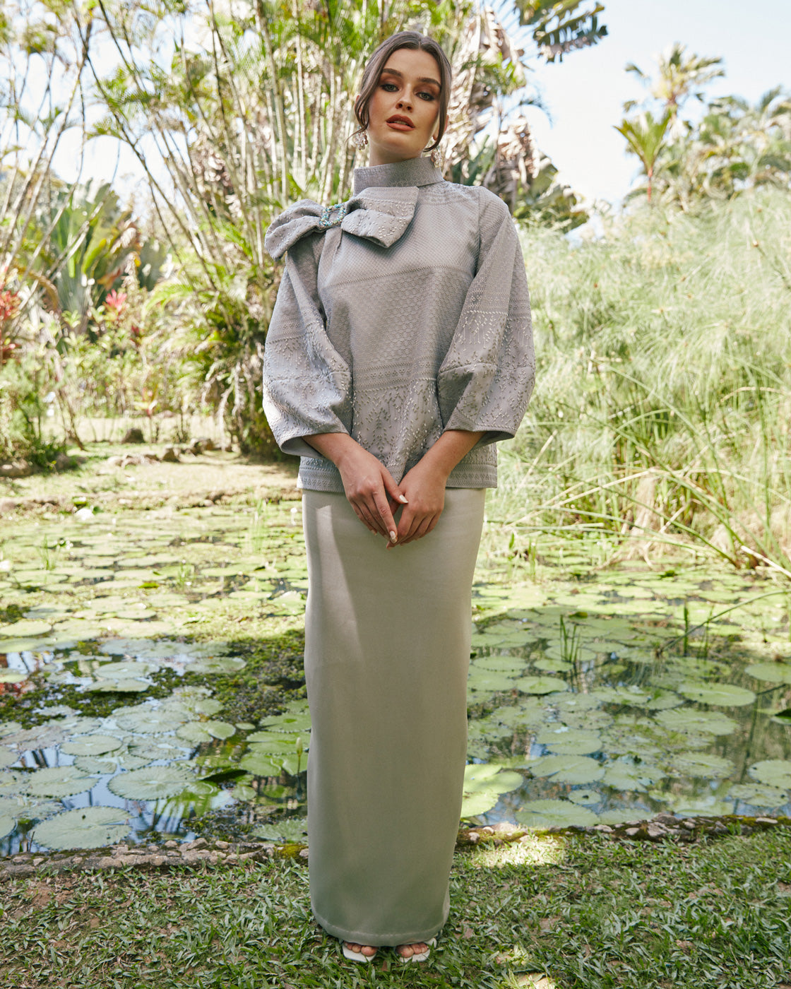 INNAI-RED-SERENE-RAYA-2023