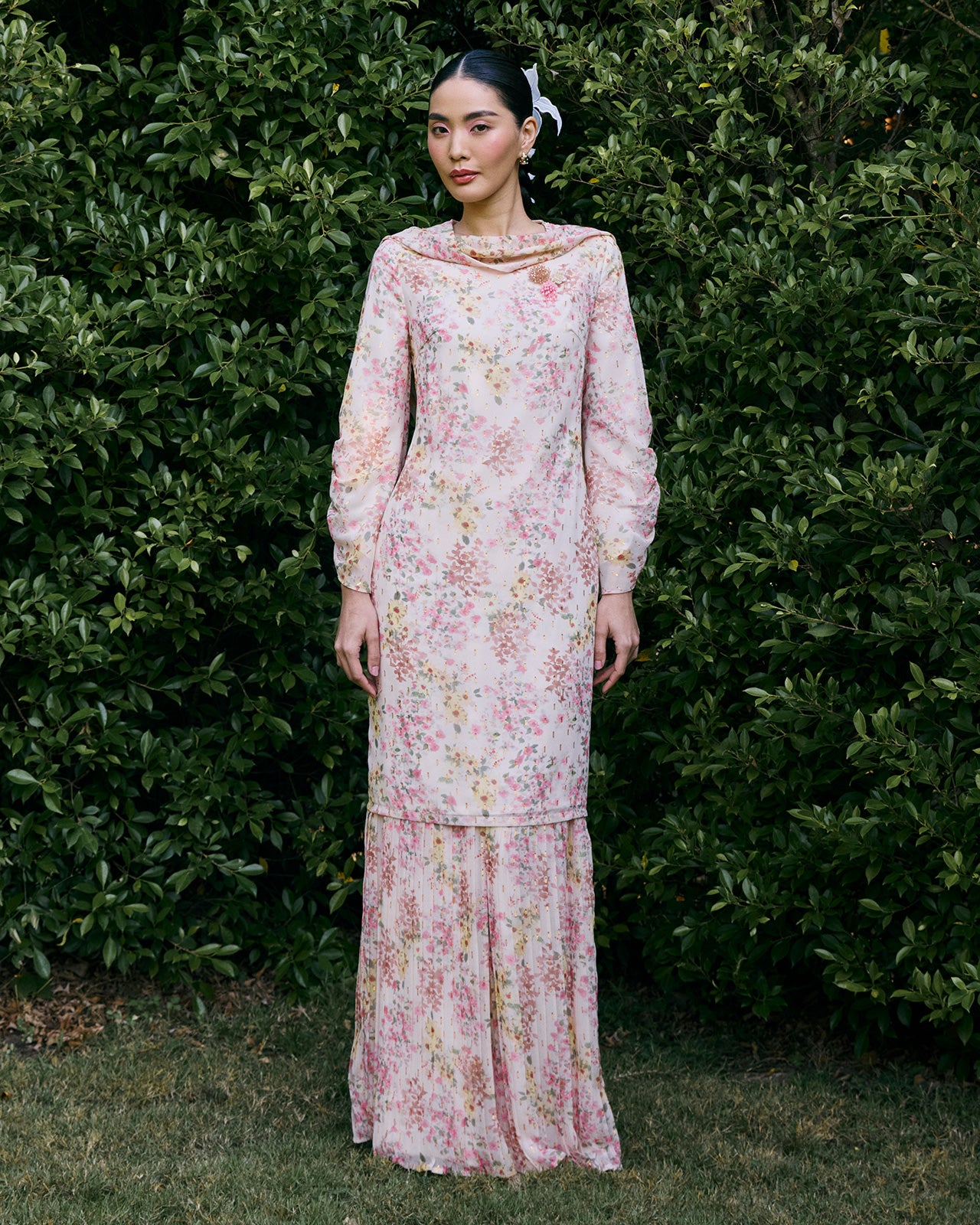 INNAI-CO-RAYA-RTW-2026-EVERGLOW-AZALEA