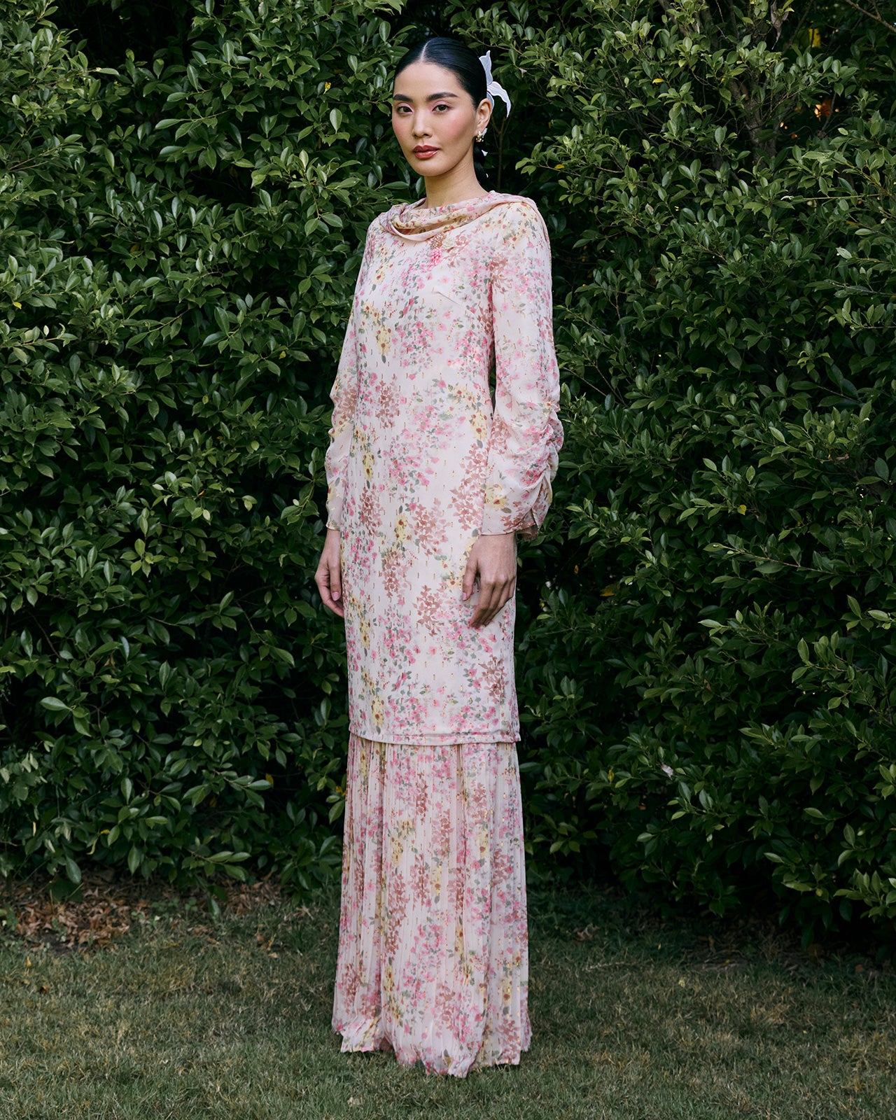 INNAI-CO-RAYA-RTW-2026-EVERGLOW-AZALEA