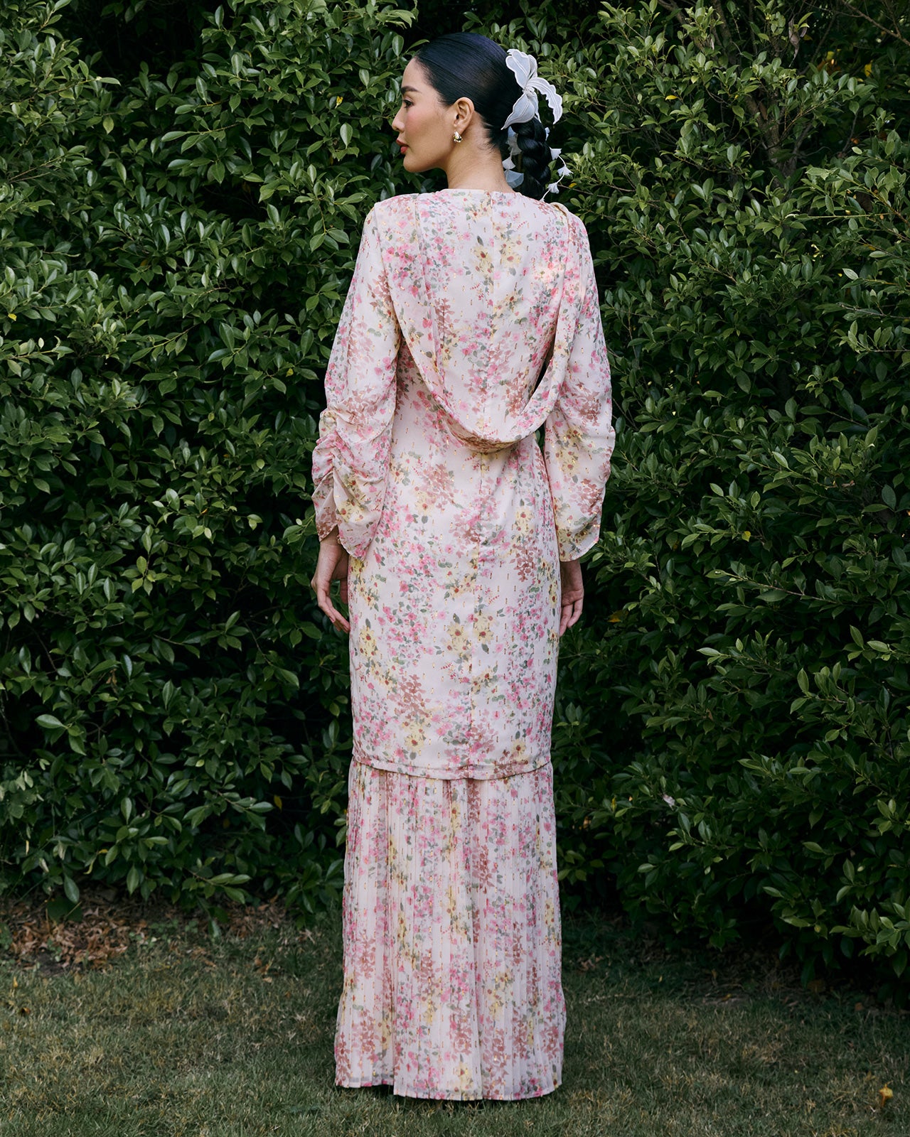 INNAI-CO-RAYA-RTW-2026-EVERGLOW-AZALEA