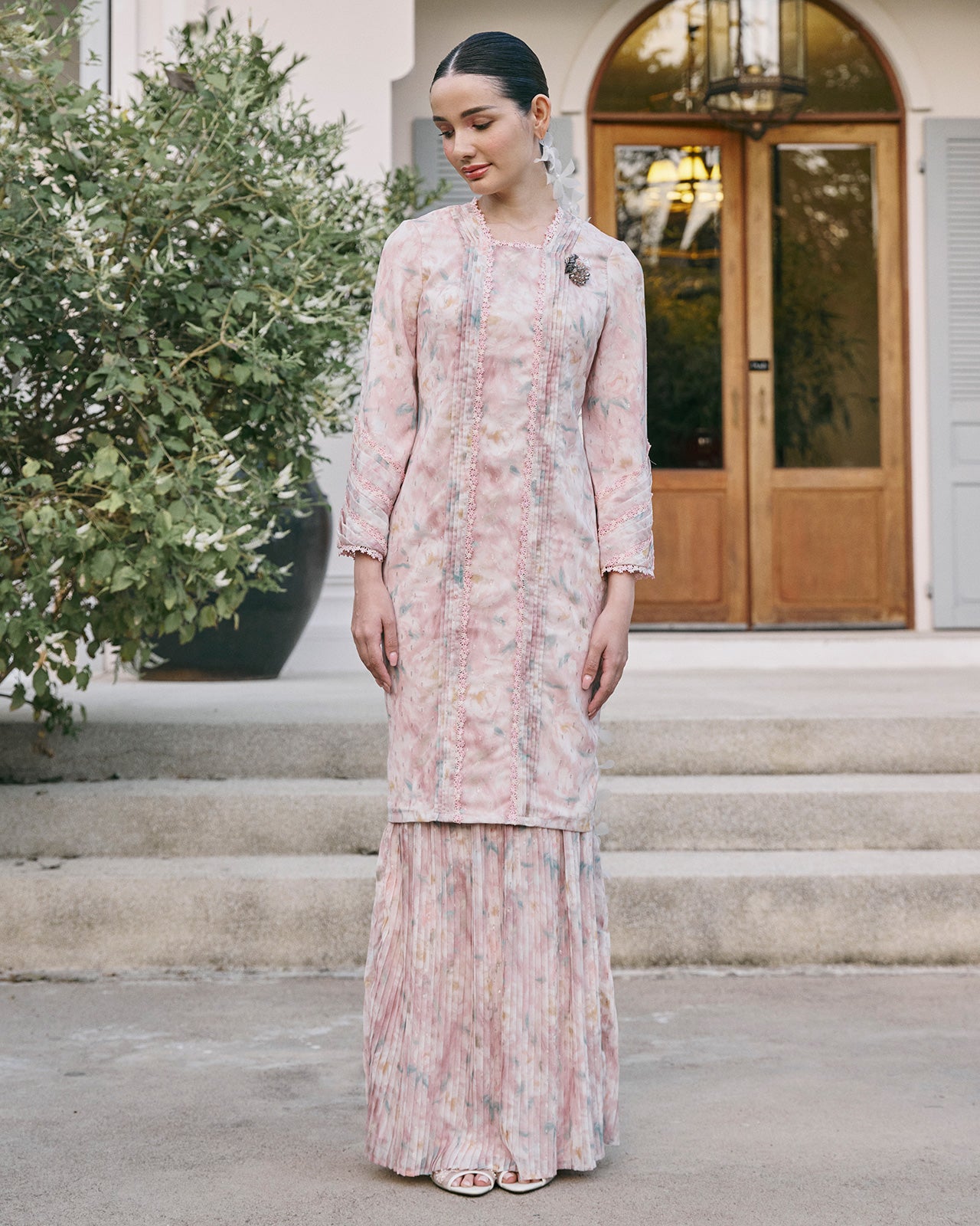 INNAI-CO-RAYA-RTW-2026-EVERGLOW-JANNA