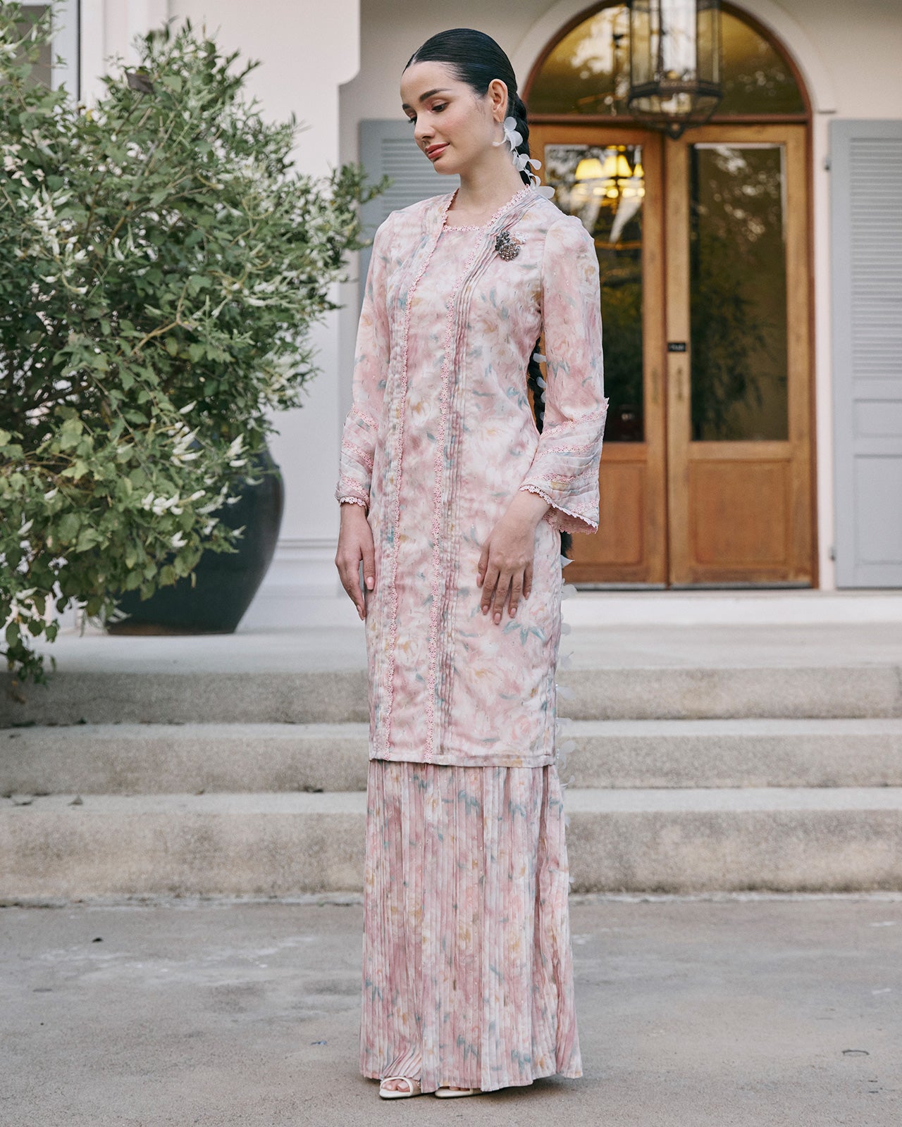 INNAI-CO-RAYA-RTW-2026-EVERGLOW-JANNA