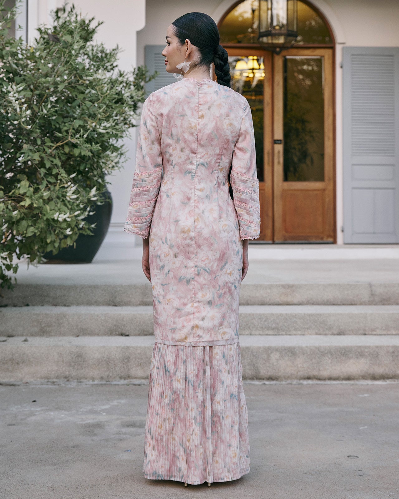 INNAI-CO-RAYA-RTW-2026-EVERGLOW-JANNA