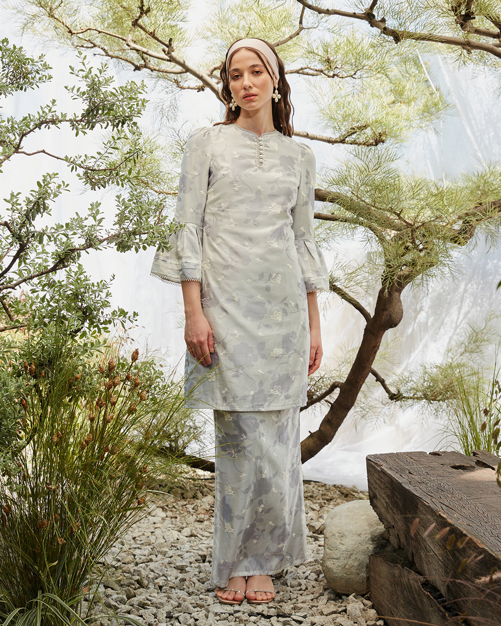 INNAIRED-RAYA2024-RTW-GOLDENHOUR-HANI