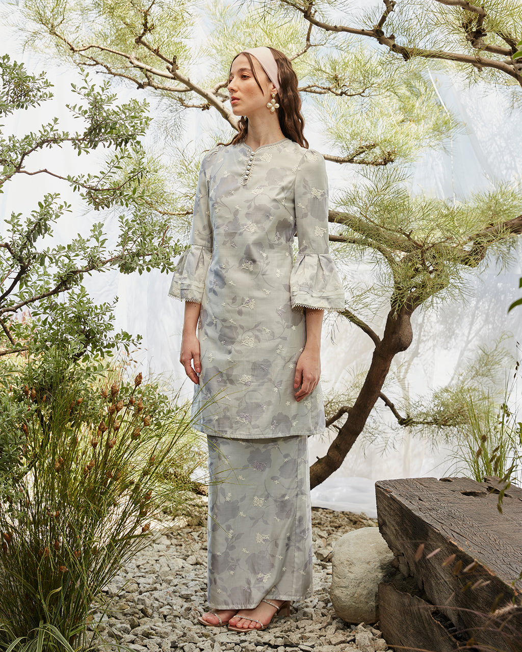 INNAIRED-RAYA2024-RTW-GOLDENHOUR-HANI