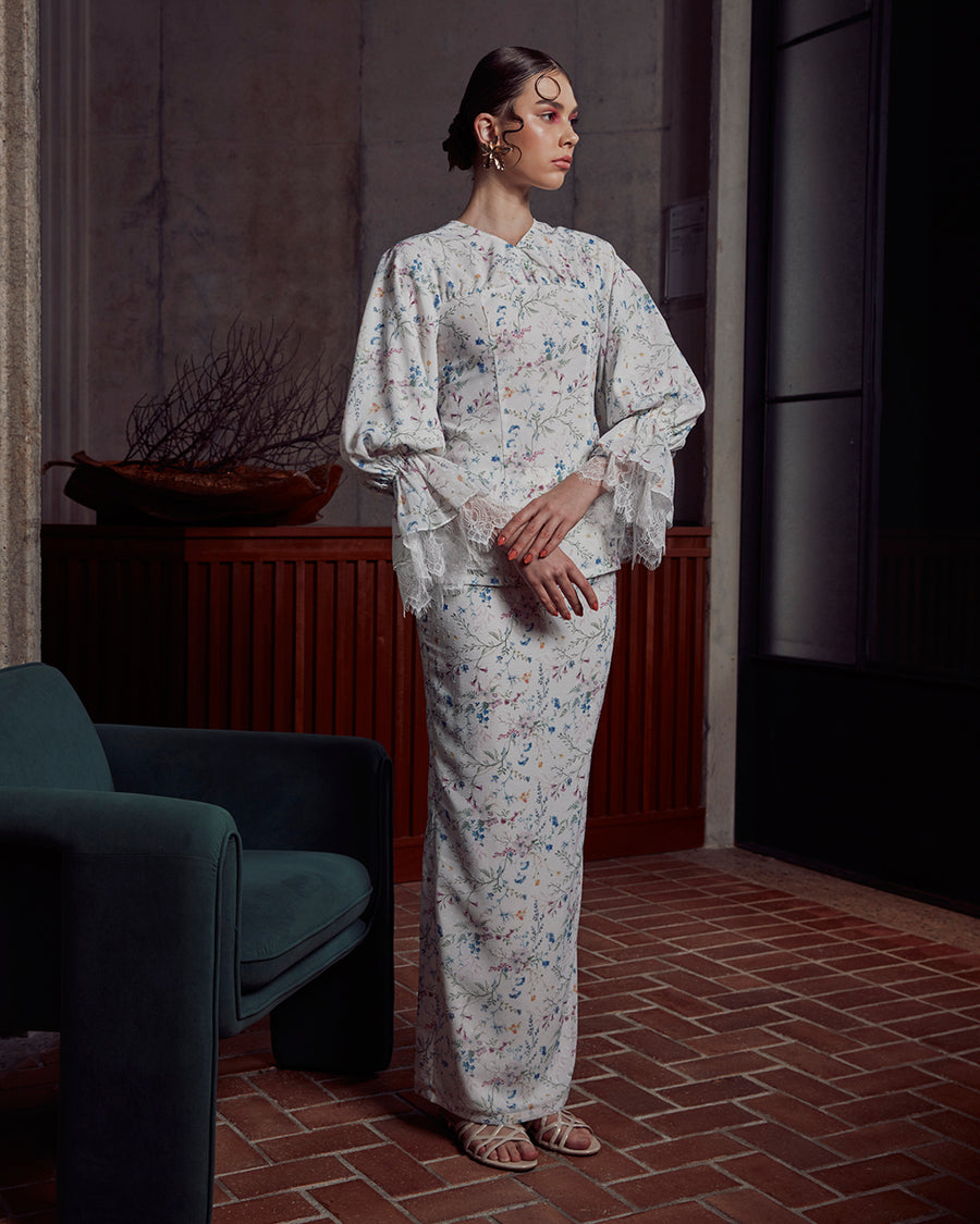 Kimono style outlet baju kurung