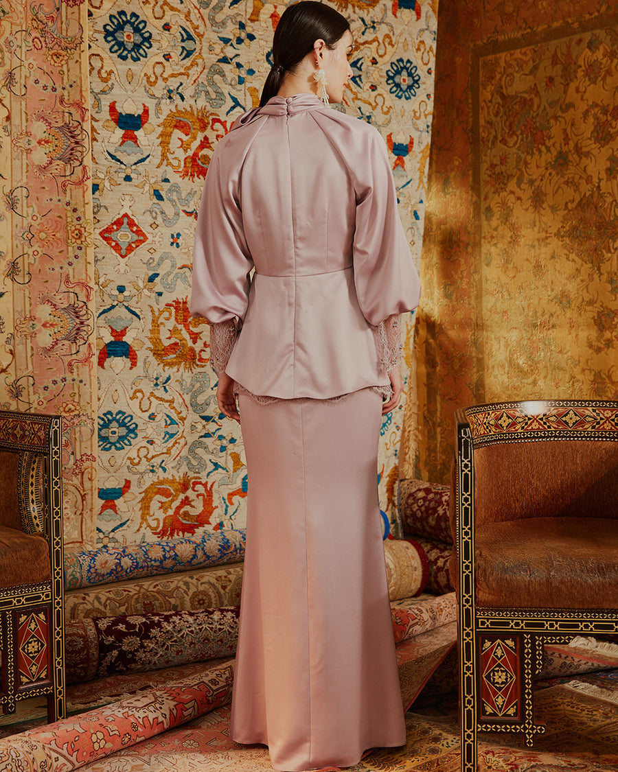 NILOUFAR - PUFF SLEEVED MODERN KURUNG WITH PEEK-A-BOO LACE