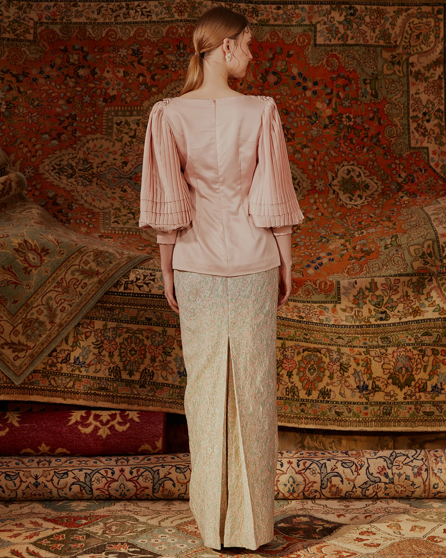 ZAHRA - MODERN KURUNG WITH PLEATED SLEEVES AND FOLDS WITH BROCADE SKIRT