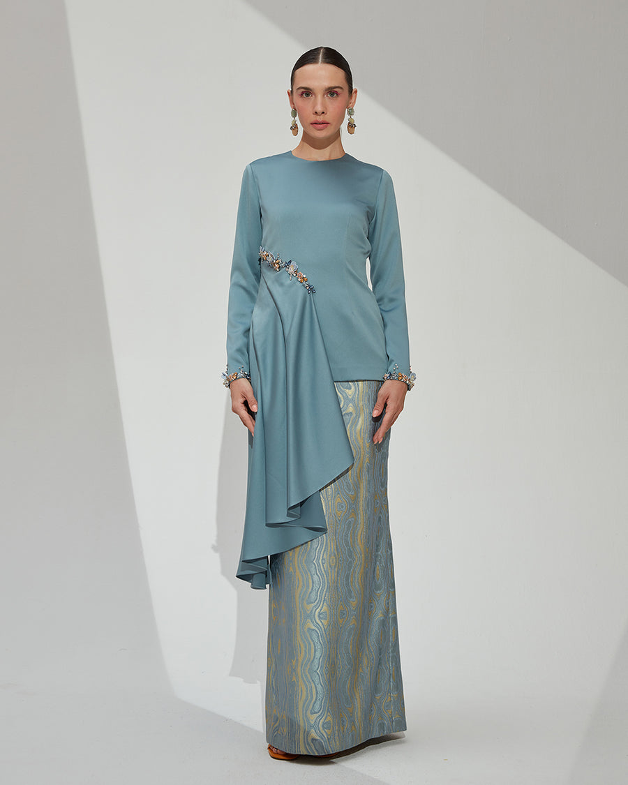 IRSS/22/12 - MODERN KURUNG WITH SIDE DRAPE