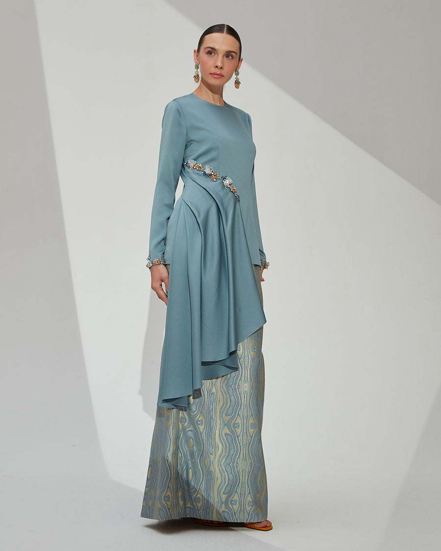 IRSS/22/12 - MODERN KURUNG WITH SIDE DRAPE