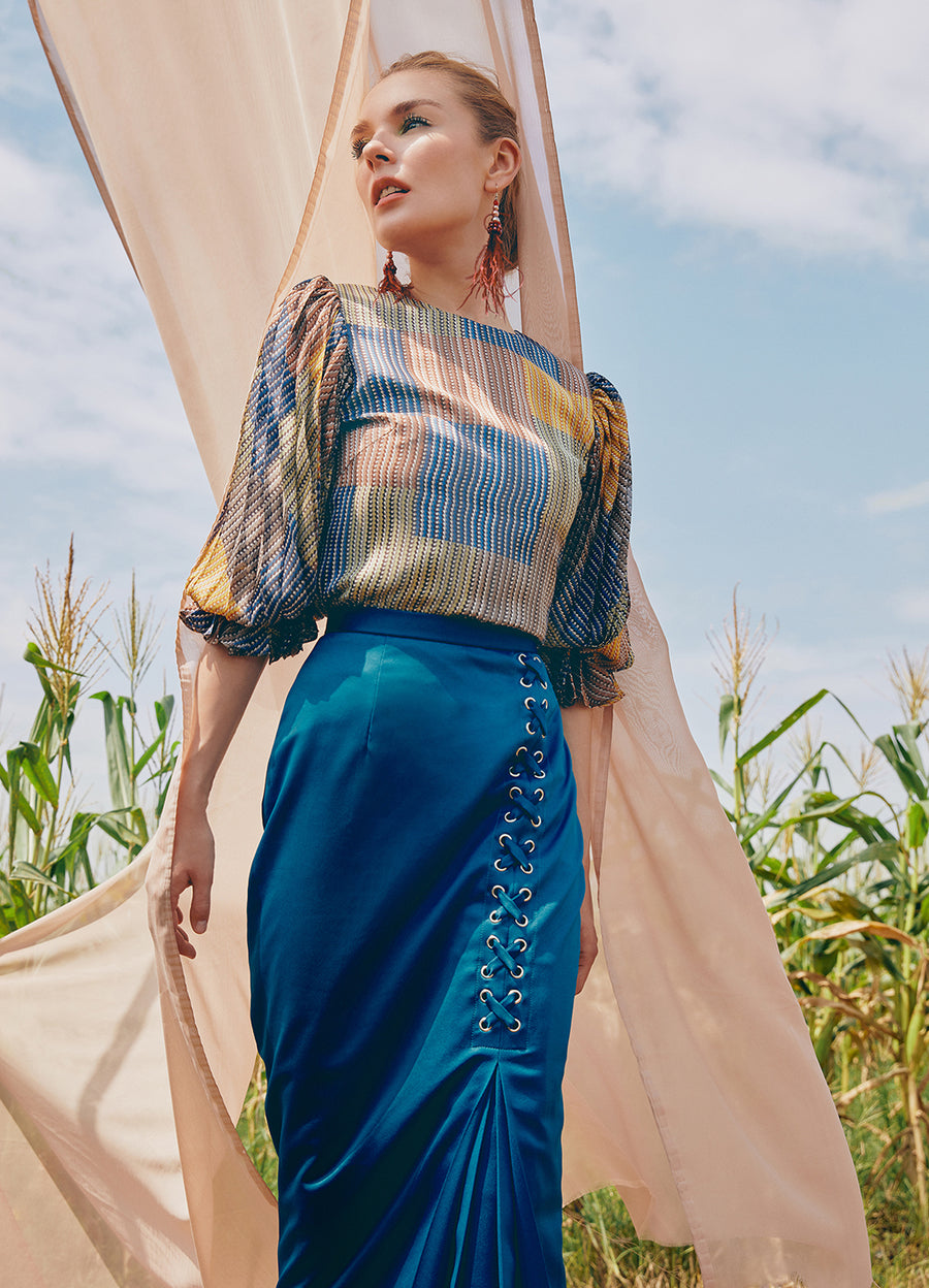 IRWF/20/19 - GEOMETRIC PRINT TOP WITH SUNRAY PLEATED BILLOW SLEEVES